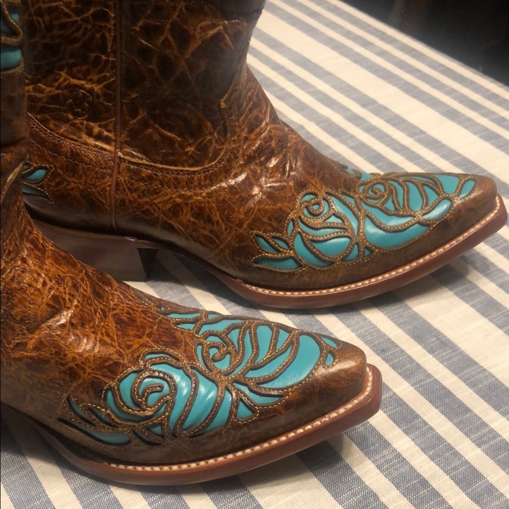 Women's Brown Leather Cowboy Boots with Turquoise Floral Inlay - Picture 3 of 9